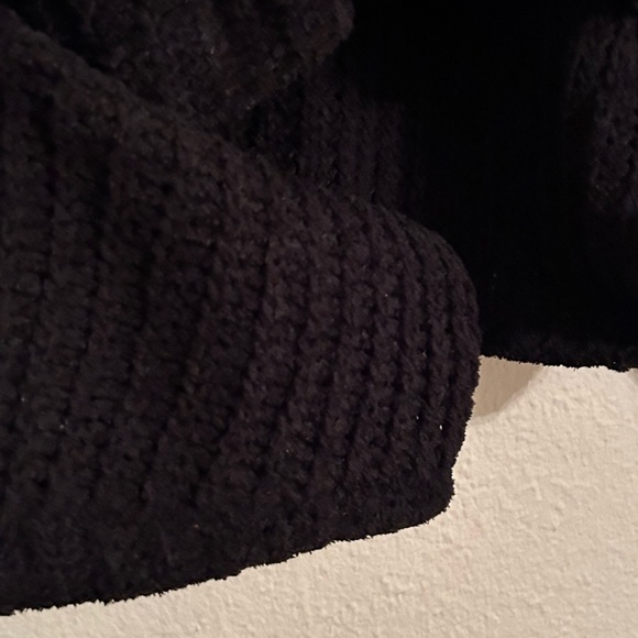 Urban Outfitters Black Cropped Button Sweater Cardigan Textured Long Sleeve XS - Picture 6 of 12